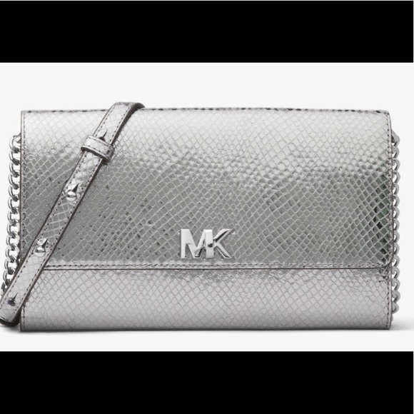 💜Michael Kors Mott Metallic Leather Crossbody💜 - Picture 3 of 10